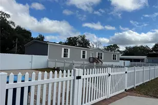 618 1 St St, Polk City, FL 33868 - Photo 2
