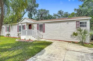 1907 Madre St, New Smyrna Beach, FL 32168 - Photo 2