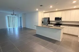 926 Jackson Ave, Davenport, FL 33837 - Photo 2