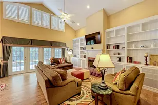 2433 Stoneview Rd, Orlando, FL 32806 - Photo 10