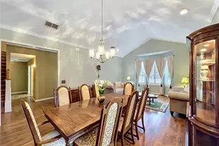 2433 Stoneview Rd, Orlando, FL 32806 - Photo 8