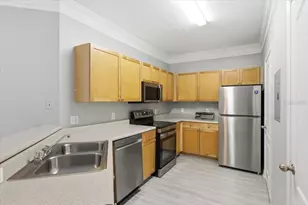 19921 Villa Ridge Dr, Orlando, FL 32821 - Photo 4