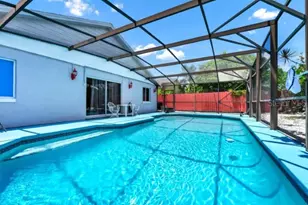 235 Hidden Springs Cir, Kissimmee, FL 34743 - Photo 34