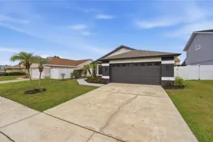 13031 San Diego Woods Ln, Orlando, FL 32824 - Photo 2