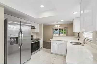 826 Sunridge Point Drive, Seffner, FL 33584 - Photo 4