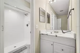 826 Sunridge Point Dr, Seffner, FL 33584 - Photo 12