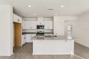 387 Sequoia Dr, Lake Wales, FL 33859 - Photo 2