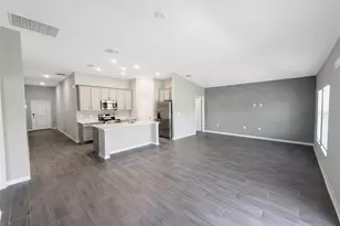 3989 Willowbrook Dr, Edgewater, FL 32141 - Photo 4