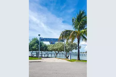 215 Medallion Boulevard #G, Madeira Beach, FL 33708 - Photo 22