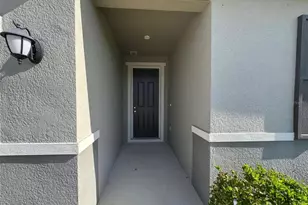 7054 Cruz Ct, Lakeland, FL 33813 - Photo 2
