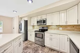 2821 Touraine Ave, Orlando, FL 32812 - Photo 16