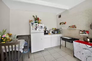 2015 Clarice Cir, Tampa, FL 33619 - Photo 10