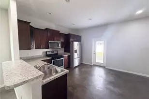 2953 Whispering Trails Dr, Winter Haven, FL 33884 - Photo 2