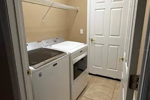 7025 White Trillium Cir, Orlando, FL 32818 - Photo 10