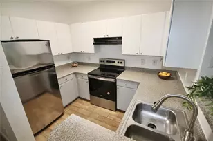 300 E South St, Orlando, FL 32801 - Photo 4