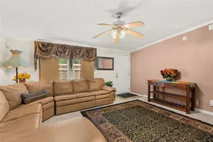 1722 Evergreen St, Kissimmee, FL 34746 - Photo 4