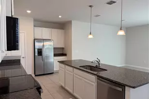 2670 Pleasant Cypress Cir, Kissimmee, FL 34741 - Photo 2