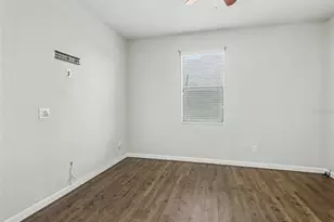 10025 Ivory Dr, Sun City Center, FL 33573 - Photo 18