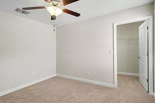 10025 Ivory Dr, Sun City Center, FL 33573 - Photo 14
