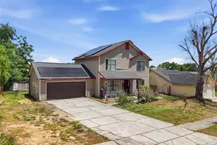 3027 Queens Gate Rd, Orlando, FL 32818 - Photo 2