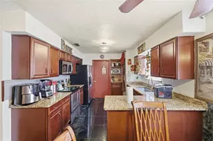3027 Queens Gate Rd, Orlando, FL 32818 - Photo 16