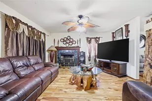 3027 Queens Gate Rd, Orlando, FL 32818 - Photo 12