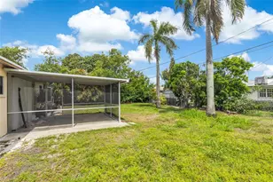 539 Sabal Palm Dr, Lake Park, FL 33403 - Photo 24