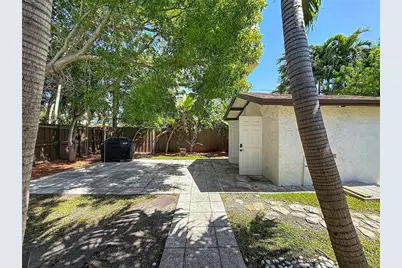 821 83rd St, Miami Beach, FL 33141 - Photo 22