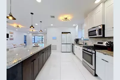821 83rd St, Miami Beach, FL 33141 - Photo 8