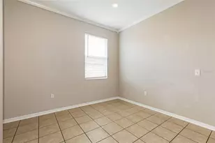 8130 Woodvine Cir, Lakeland, FL 33810 - Photo 6