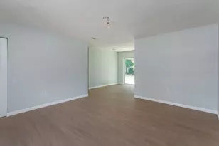 327 Little Rock Ct, Ocoee, FL 34761 - Photo 4