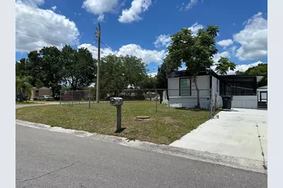3061 Crystal Hills Drive, Lakeland, FL 33801 - Photo 2