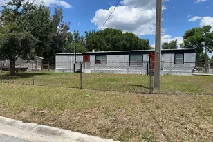 3061 Crystal Hills Dr, Lakeland, FL 33801 - Photo 4