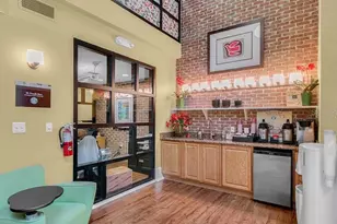911 N Orange Ave, Orlando, FL 32801 - Photo 24