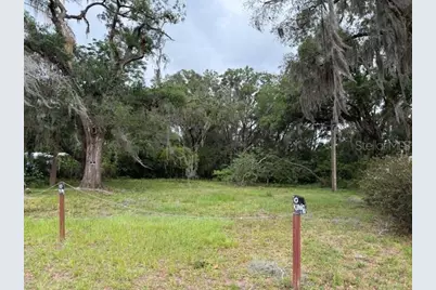412 York Street, Wildwood, FL 34785 - Photo 4