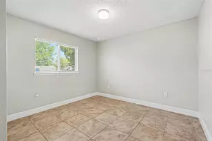 1301 Mohrlake Dr, Brandon, FL 33511 - Photo 12