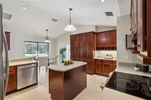 4418 Willow Shade Ct, Orlando, FL 32835 - Photo 14