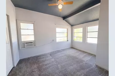 2228 N Orange Avenue, Sarasota, FL 34234 - Photo 4
