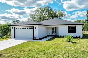 769 Memorial Dr, Sebring, FL 33870 - Photo 2