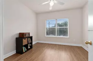 828 Ellwood Ave, Orlando, FL 32804 - Photo 16