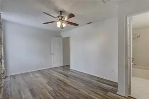 2719 Hunt Club Ln, Orlando, FL 32826 - Photo 18