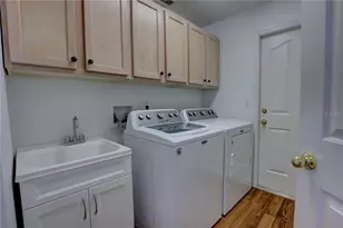 7468 Aprelle Dr, Sanford, FL 32771 - Photo 32