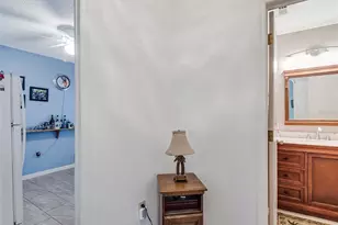 1321 Woodlake Cir, Saint Cloud, FL 34772 - Photo 18