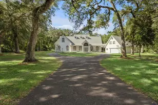 21033 Violet Rd, Brooksville, FL 34601 - Photo 1