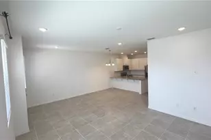 2327 Garden Belle Dr, Clermont, FL 34711 - Photo 2