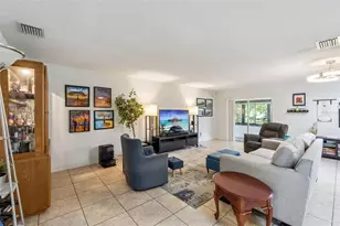 10044 Garrison Ln, Orlando, FL 32821 - Photo 4