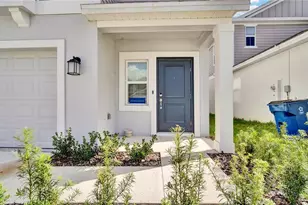 1713 White Water Ct, Davenport, FL 33837 - Photo 6
