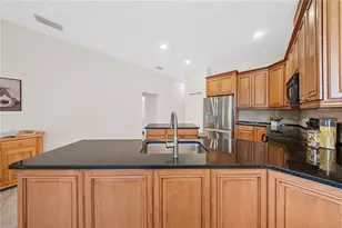 2016 Whitfield Ln, Orlando, FL 32835 - Photo 20