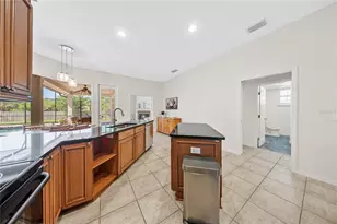2016 Whitfield Ln, Orlando, FL 32835 - Photo 48