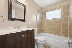 4048 Castlegate Dr, Orlando, FL 32839 - Photo 14